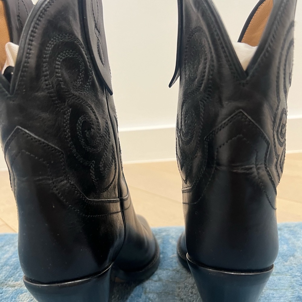 ISABEL MARANT Leyanne boots w/ stitching (WORN ONCE) - Picture 4 of 7